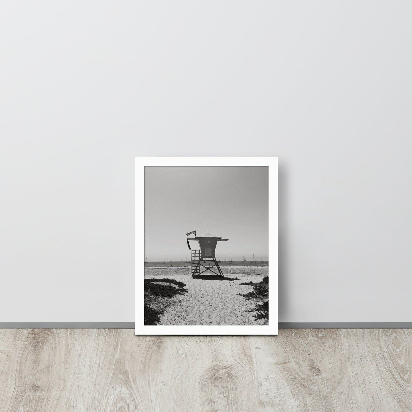California Lifeguard Tower - Beach View | Framed Photo Print